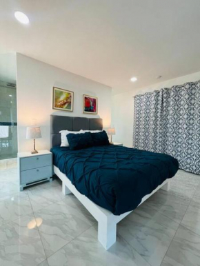 Ocean Views 1-Bdrm Condo W-Pool